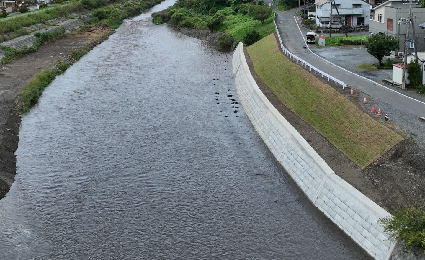面瀬川河川災害復旧工事完成後の画像