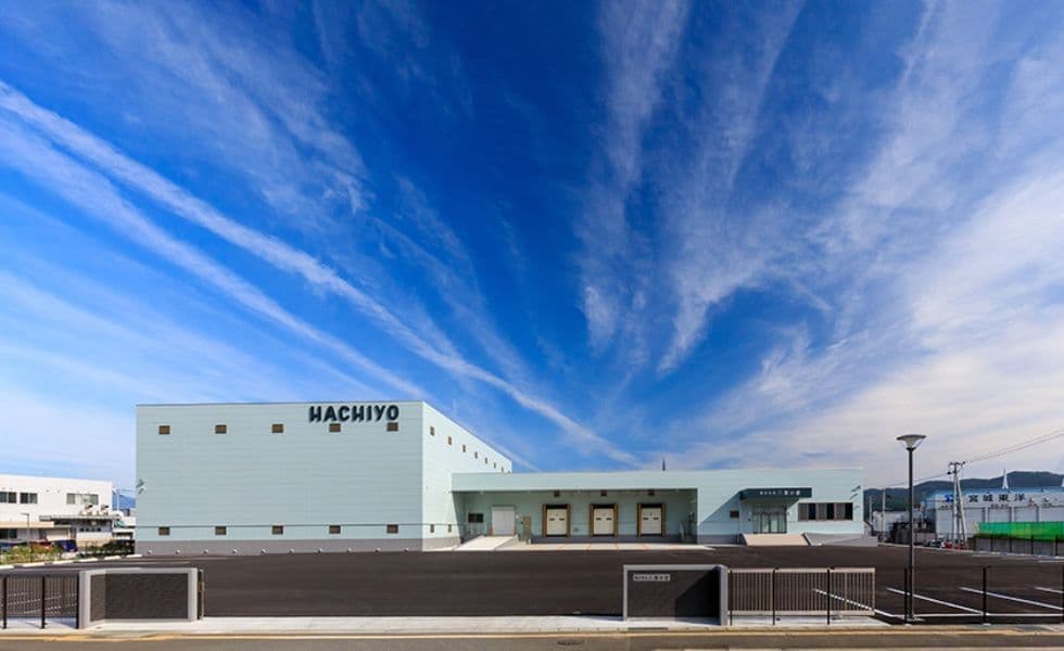 ㈱八葉水産 本社事務所・物流冷蔵庫の外観